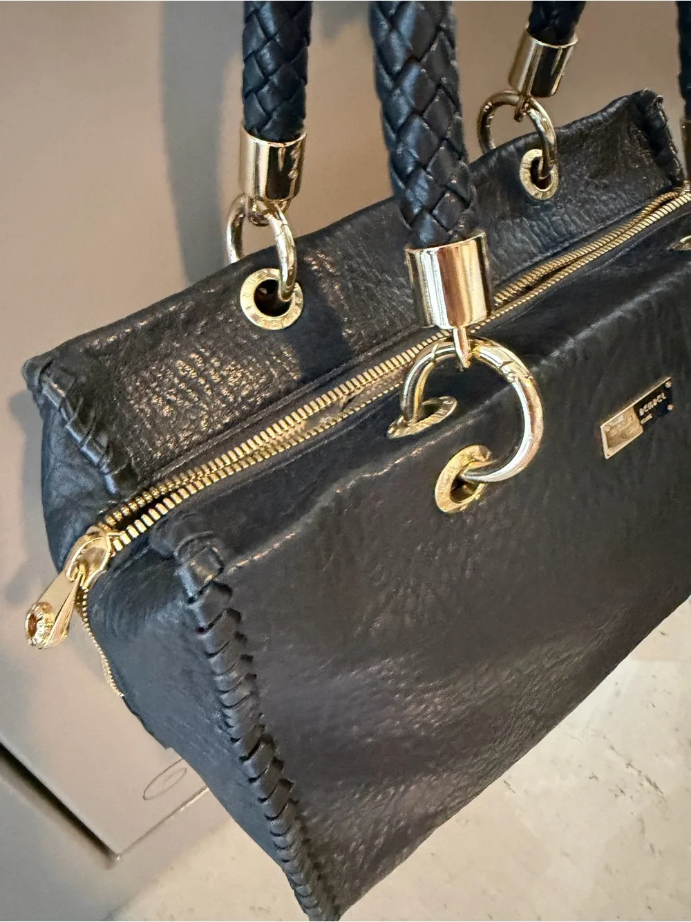 Henri Bendel bag